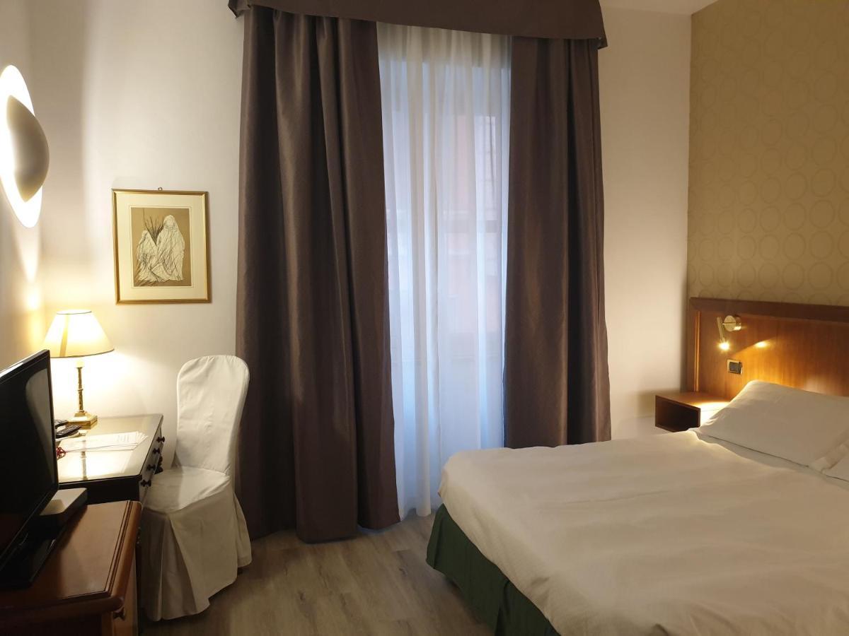 Alli Due Buoi Rossi Alessandria Buitenkant foto
