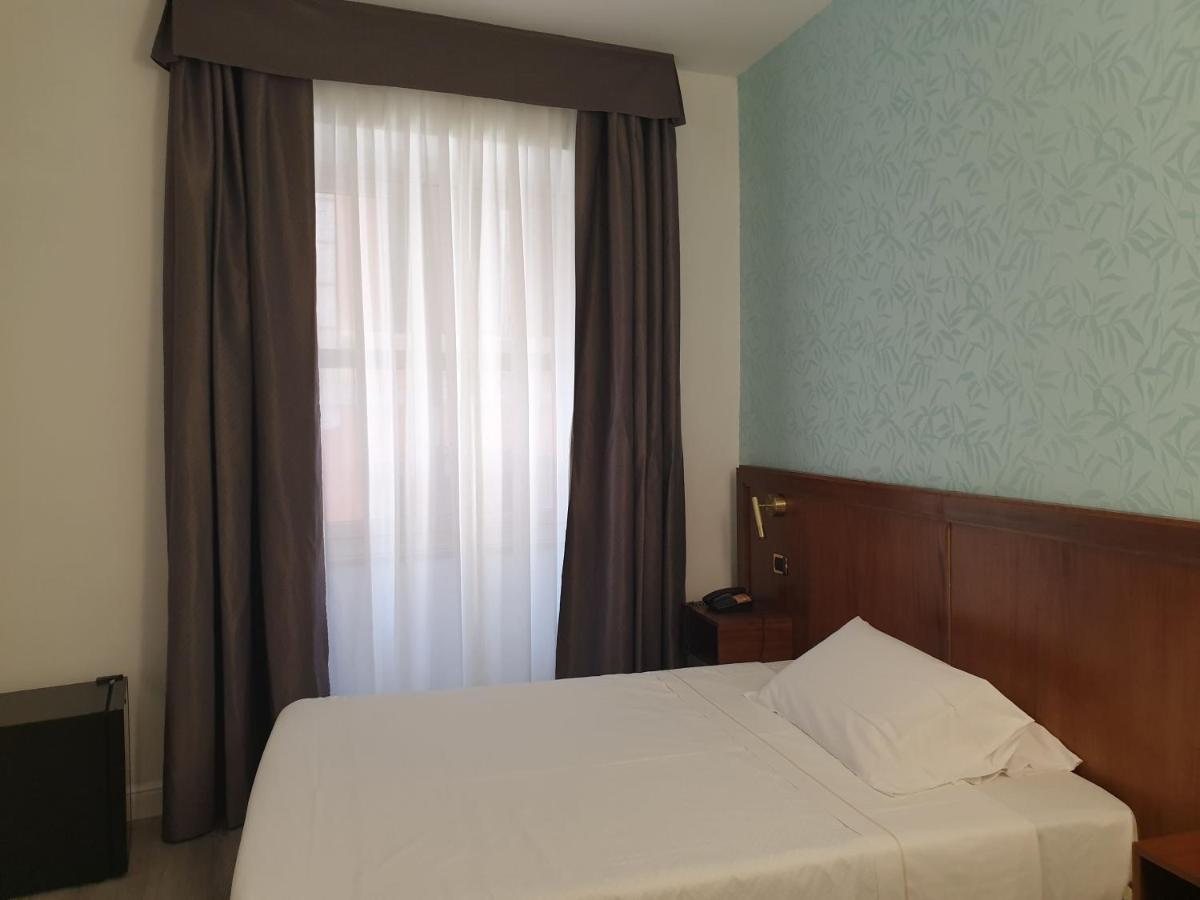 Alli Due Buoi Rossi Alessandria Buitenkant foto